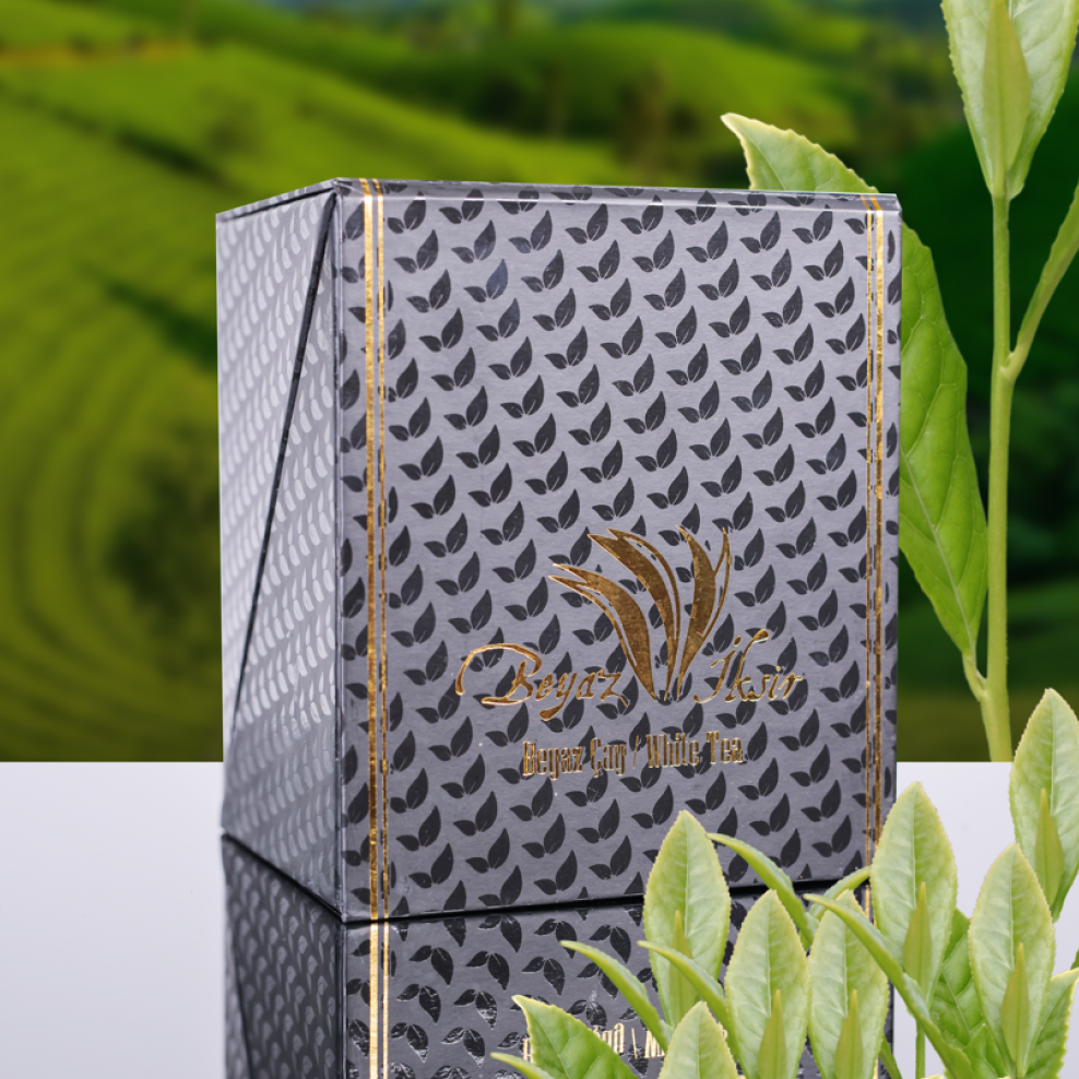 Çaykur Beyaz Çay 20 gr, paket halinde, kuru beyaz çay yaprakları ve demleme için hazır görünüm