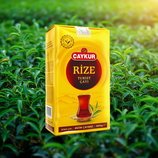 ÇAYKUR Rize Turist Çayı 1 kg paket, taze yeşil çay yaprakları ve doğal görünüm.